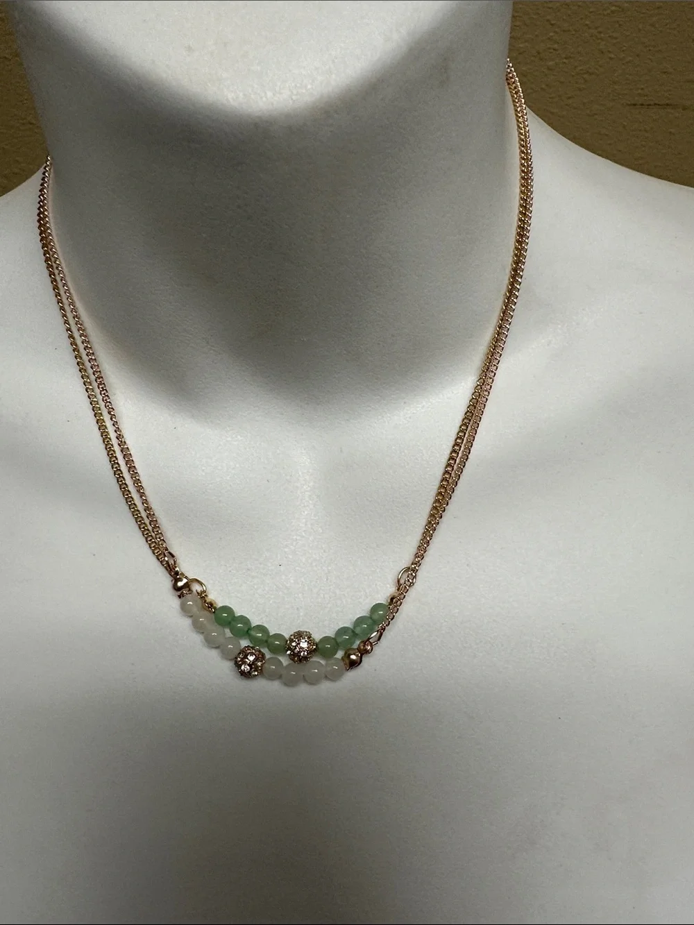 ##122, Set Guess/Marciano Rose Gold Layered Necklace with White and Green Beads